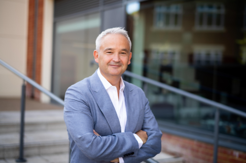 2025 Giles Offen 485 x 323